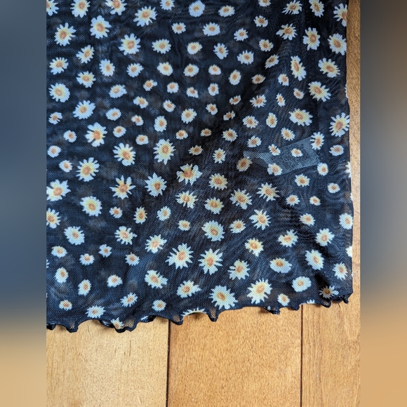 Sheer Sunflower Cropped T-Shirt - Live in the Moment - Picture 4 of 5